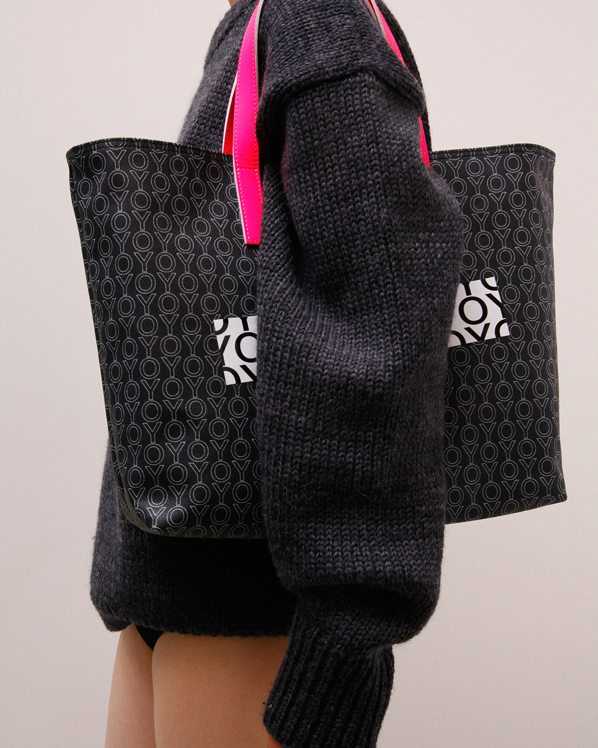 004 NEON TOTE